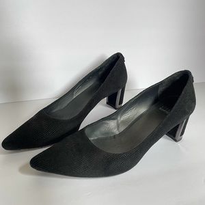 Stuart Weitzmam Goosbump Heels Pumps Size 9